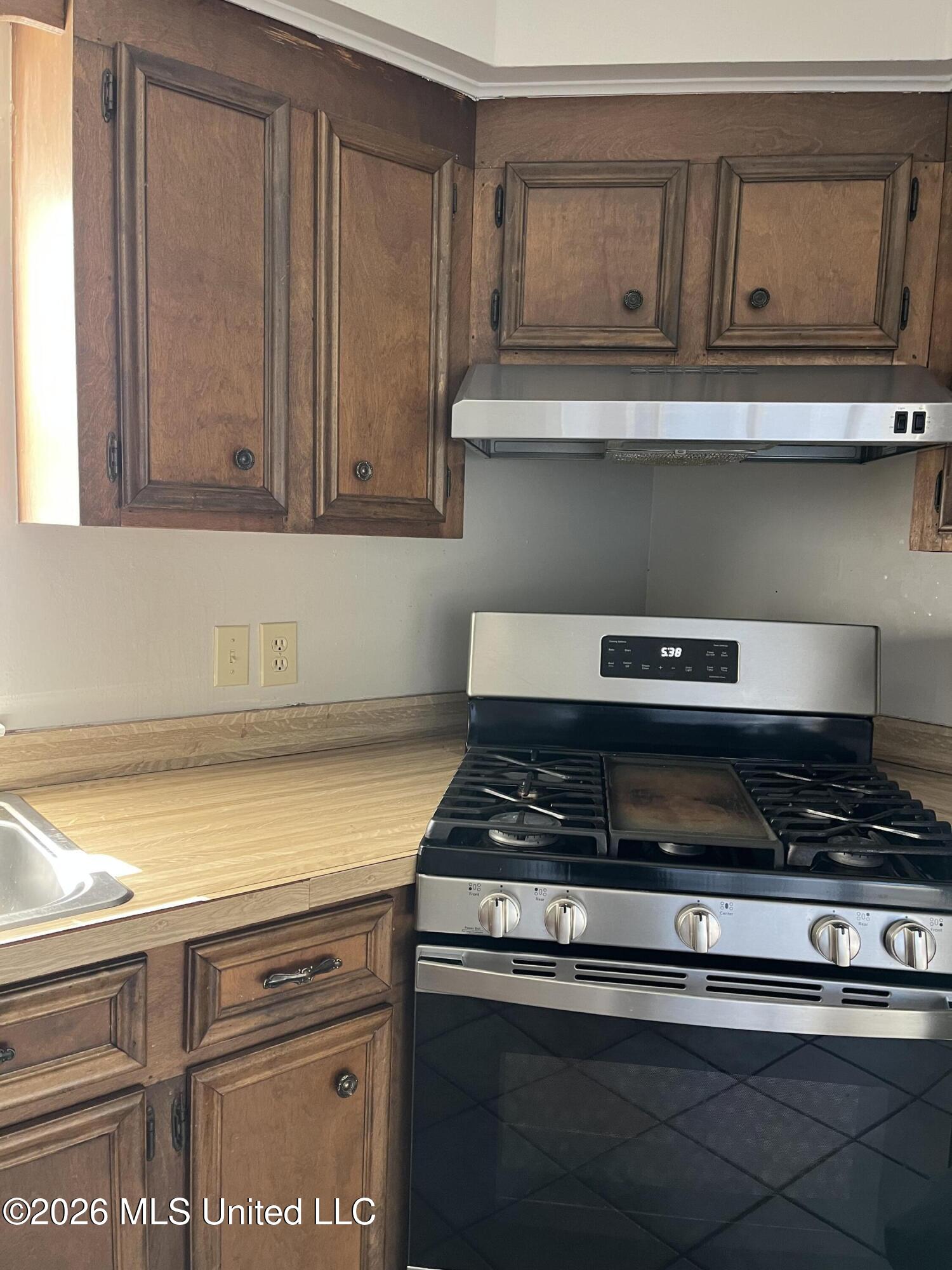 5554 Daugherty Road Long Beach, MS 39560 - Photo 6 of 9 5554kitchen1