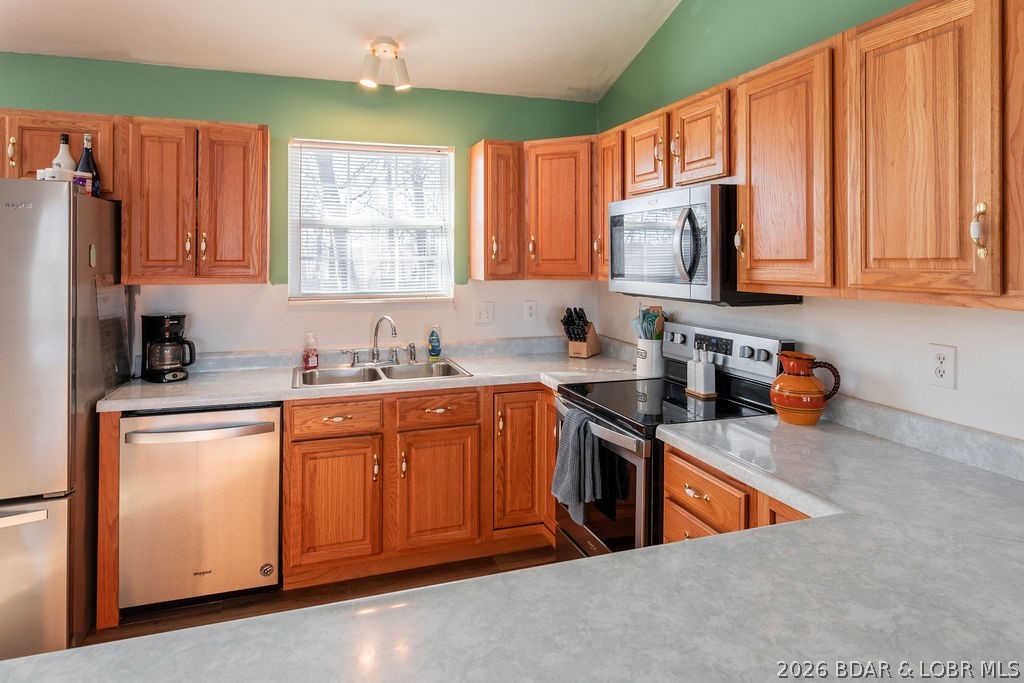 141 Cinnamon Ridge Drive Sunrise Beach, MO 65079 - Photo 4 of 34