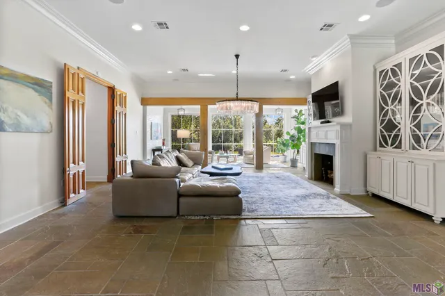 $1,495,000 | 18260 South Mission Hills Avenue, Baton Rouge, LA 70810