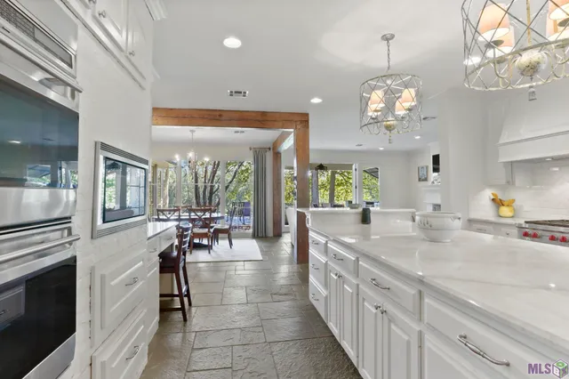 $1,495,000 | 18260 South Mission Hills Avenue, Baton Rouge, LA 70810