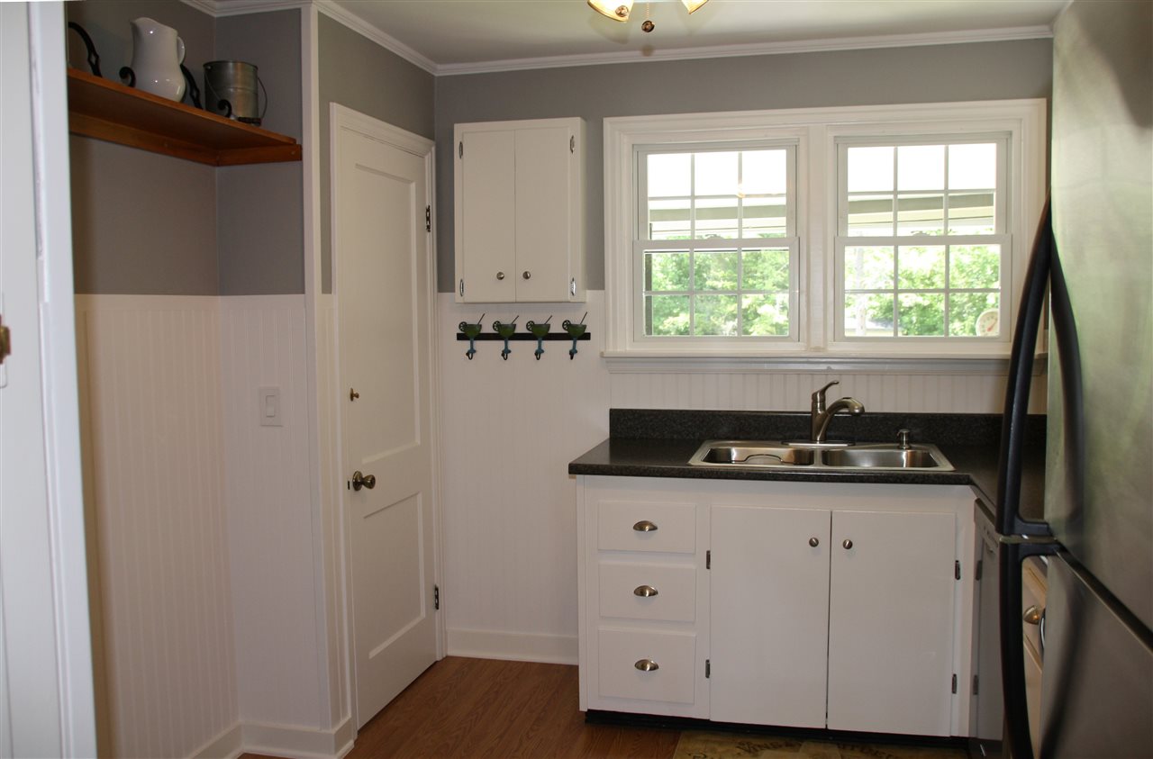 249 Lincoln Avenue Rutland, VT 05701 - Photo 6 of 16
