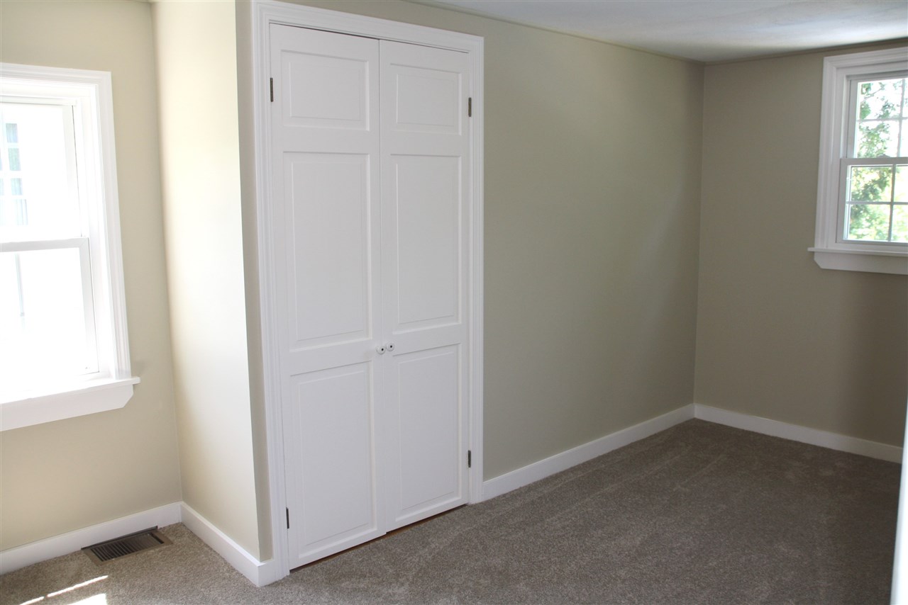 249 Lincoln Avenue Rutland, VT 05701 - Photo 8 of 16