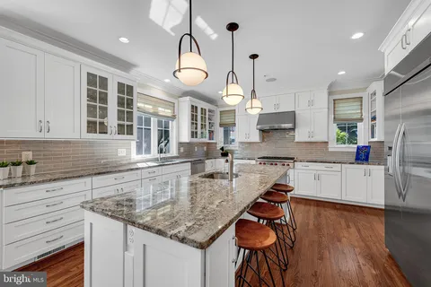 $2,425,000 | 6021 Landon Lane, Bethesda, MD 20817