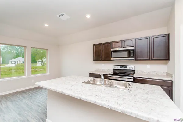 $216,000 | 48450 Red Fox Drive, Hammond, LA 70401