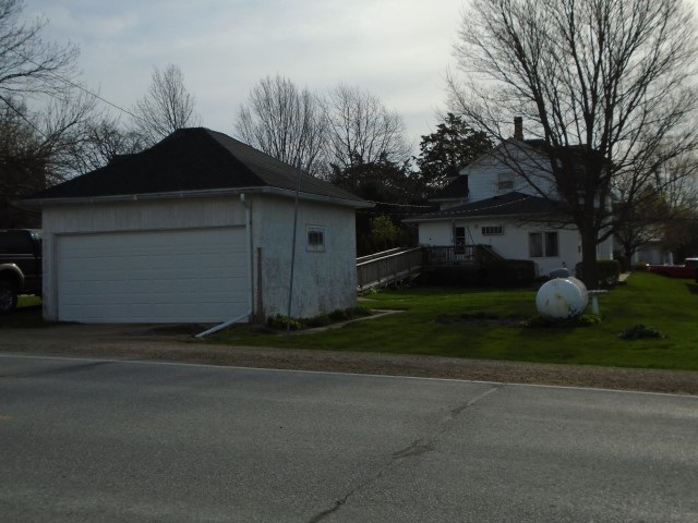 320 Willow Street Bennett, IA 52721 - Photo 10 of 24 Gallery Image 10