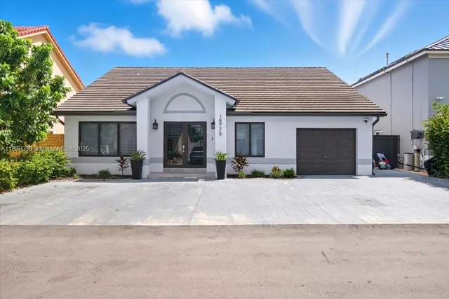 $3,400 | 18775 Northwest 80th Avenue, Unit 18775, Hialeah, FL 33015