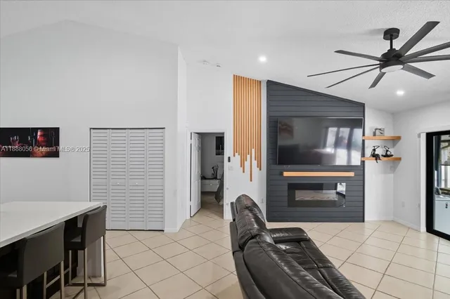 $3,400 | 18775 Northwest 80th Avenue, Unit 18775, Hialeah, FL 33015