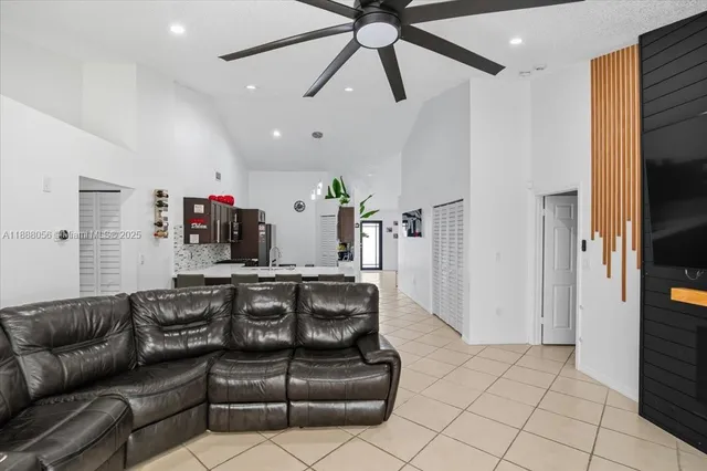 $3,400 | 18775 Northwest 80th Avenue, Unit 18775, Hialeah, FL 33015