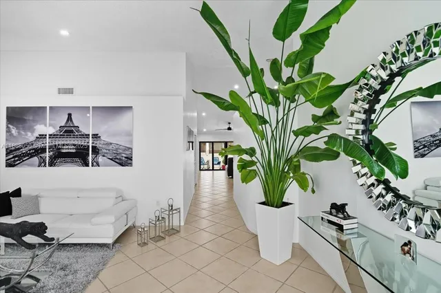 $3,400 | 18775 Northwest 80th Avenue, Unit 18775, Hialeah, FL 33015