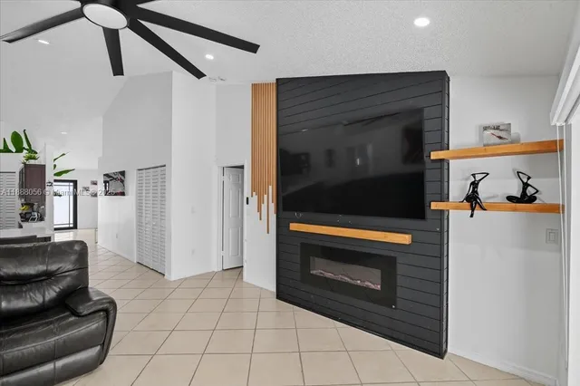 $3,400 | 18775 Northwest 80th Avenue, Unit 18775, Hialeah, FL 33015