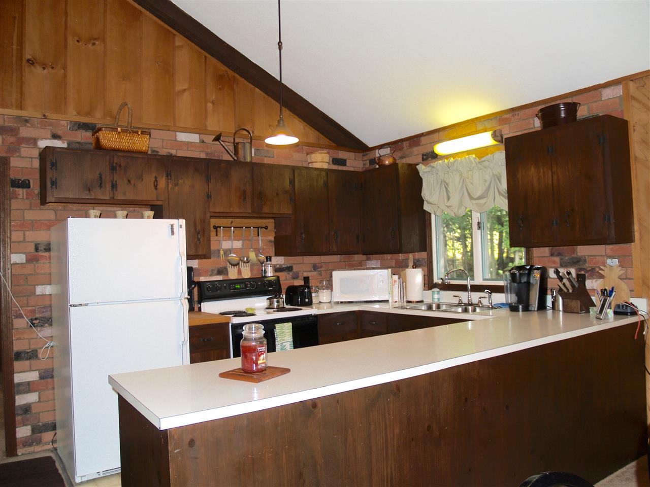 166 Cobble Ridge Road Londonderry, VT 05148 - Photo 8 of 34