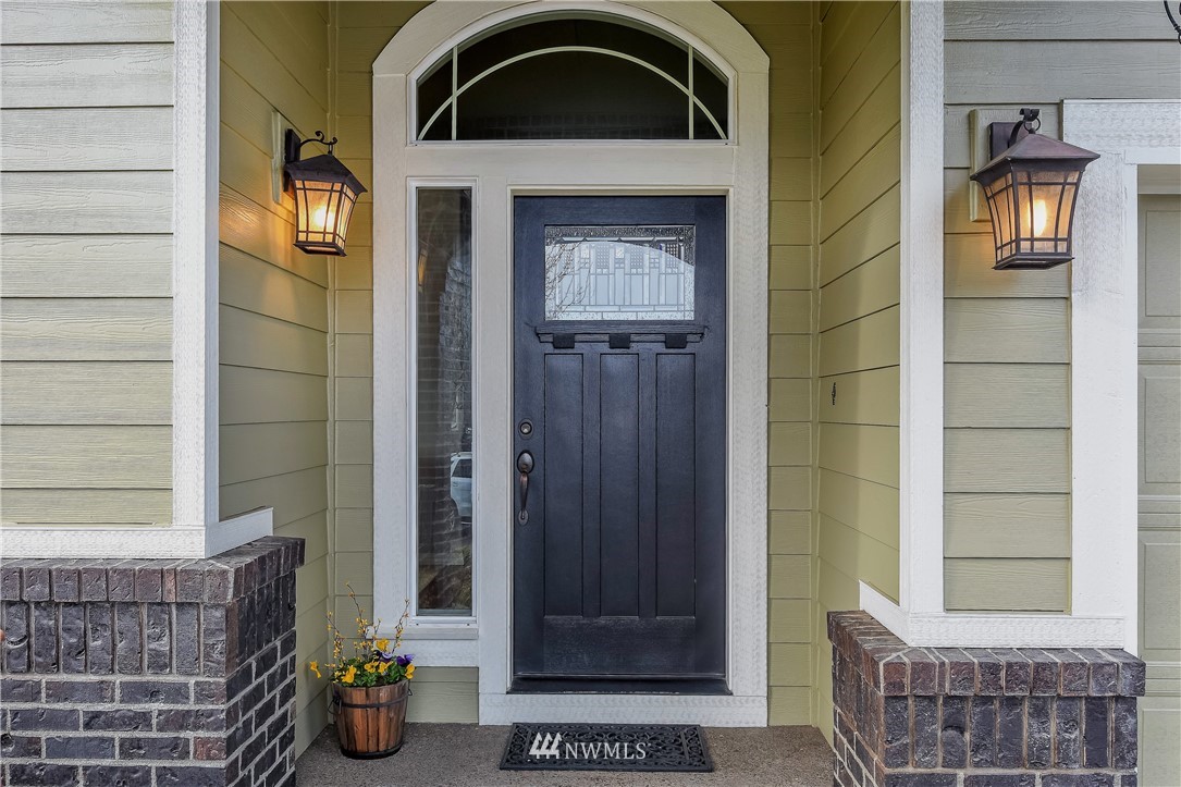 2703 Northeast 159th Circle Ridgefield, WA 98642 - Photo 2 of 22 Gallery Image 2
