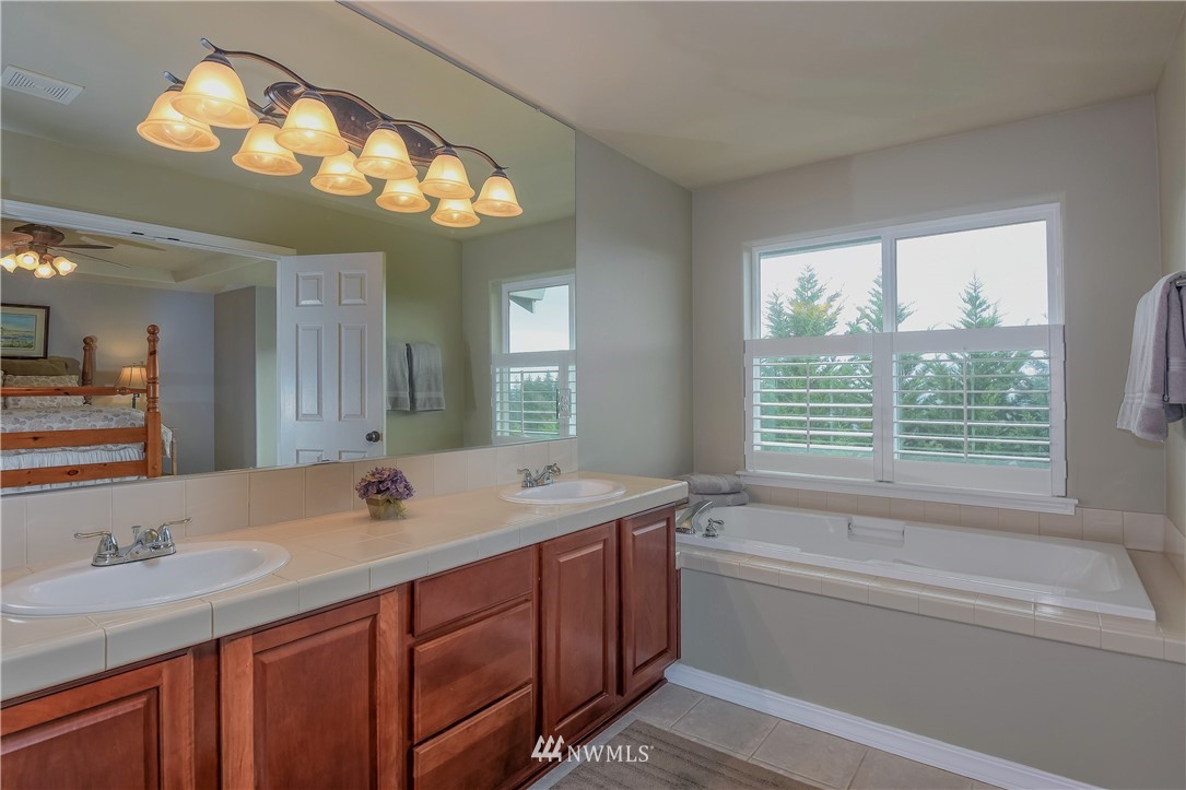 2703 Northeast 159th Circle Ridgefield, WA 98642 - Photo 12 of 22 Gallery Image 12