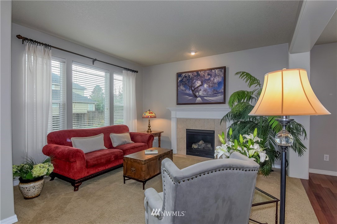 2703 Northeast 159th Circle Ridgefield, WA 98642 - Photo 3 of 22 Gallery Image 3