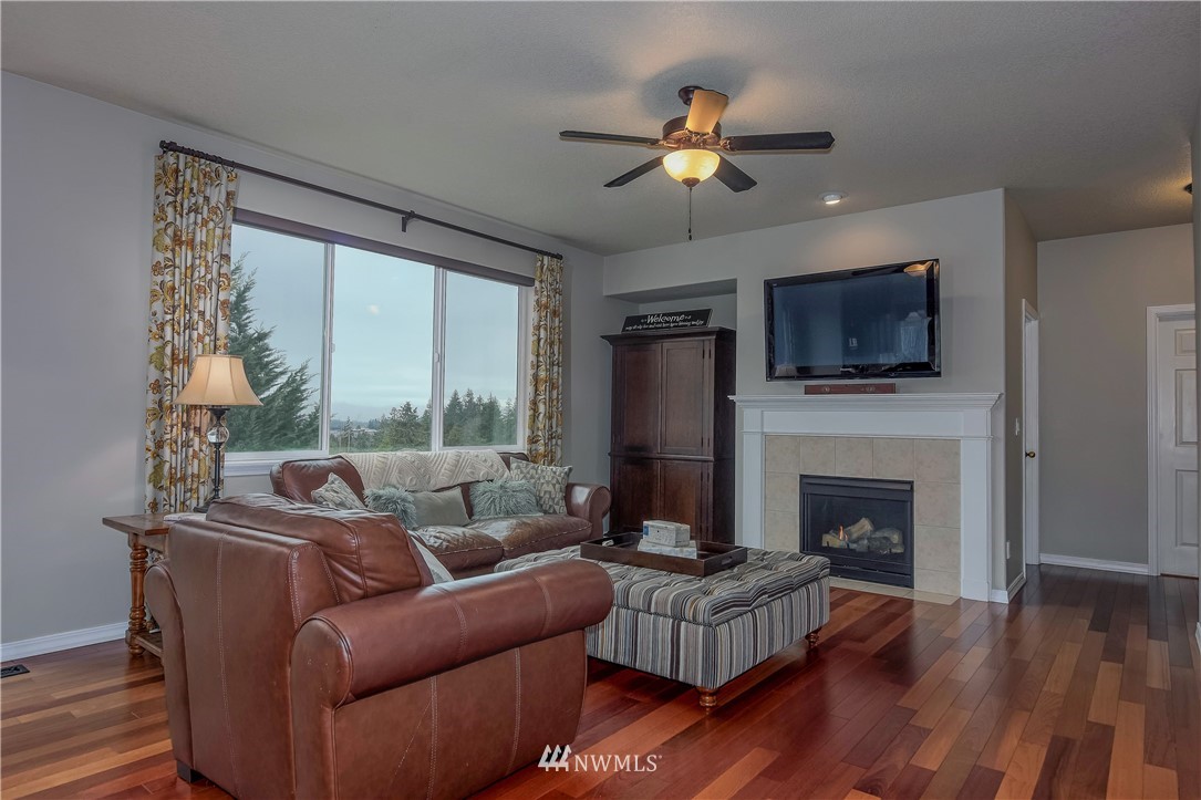 2703 Northeast 159th Circle Ridgefield, WA 98642 - Photo 8 of 22 Gallery Image 8