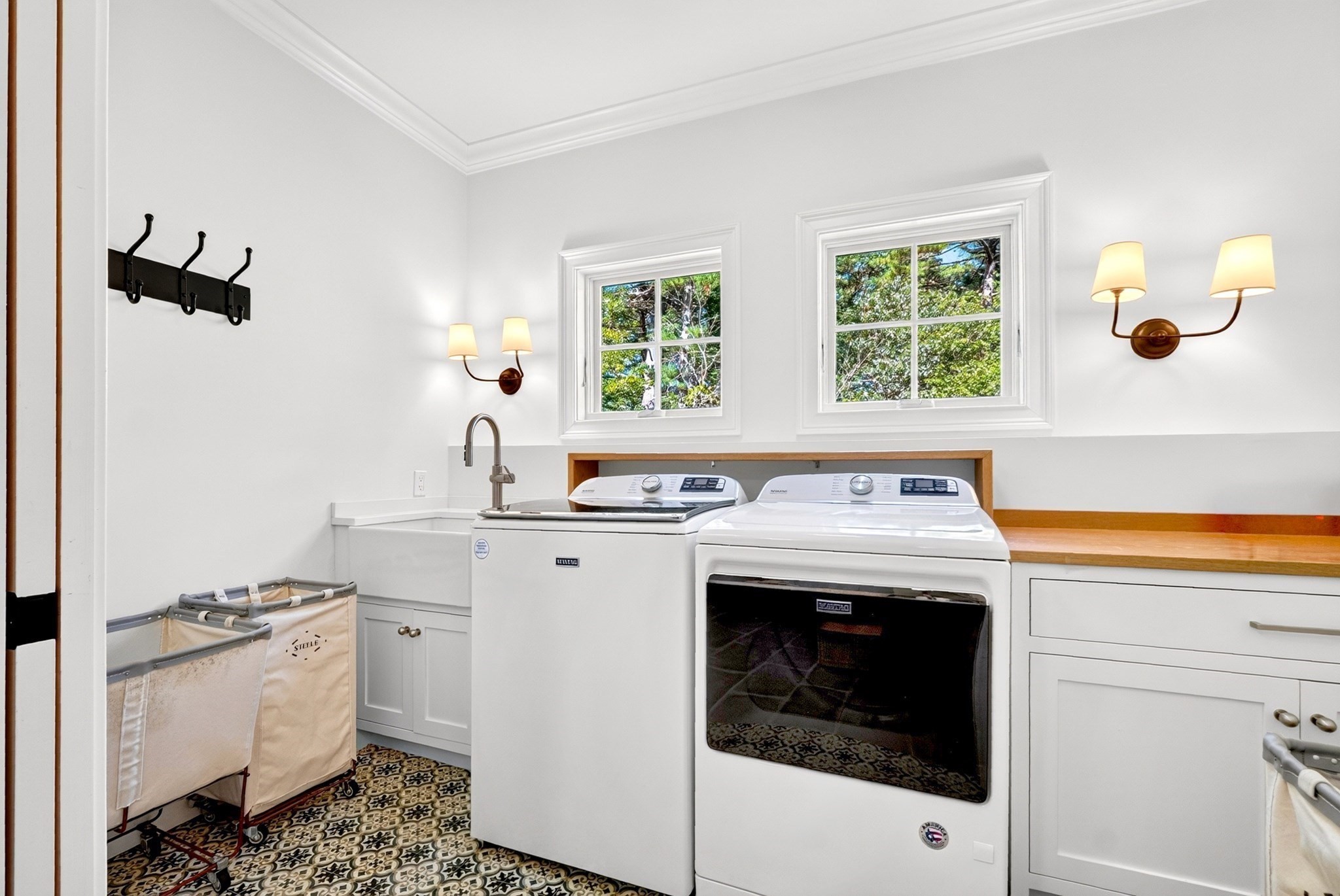 313 Garfield Road Concord, MA 01742 - Photo 15 of 36 Gallery Image 15