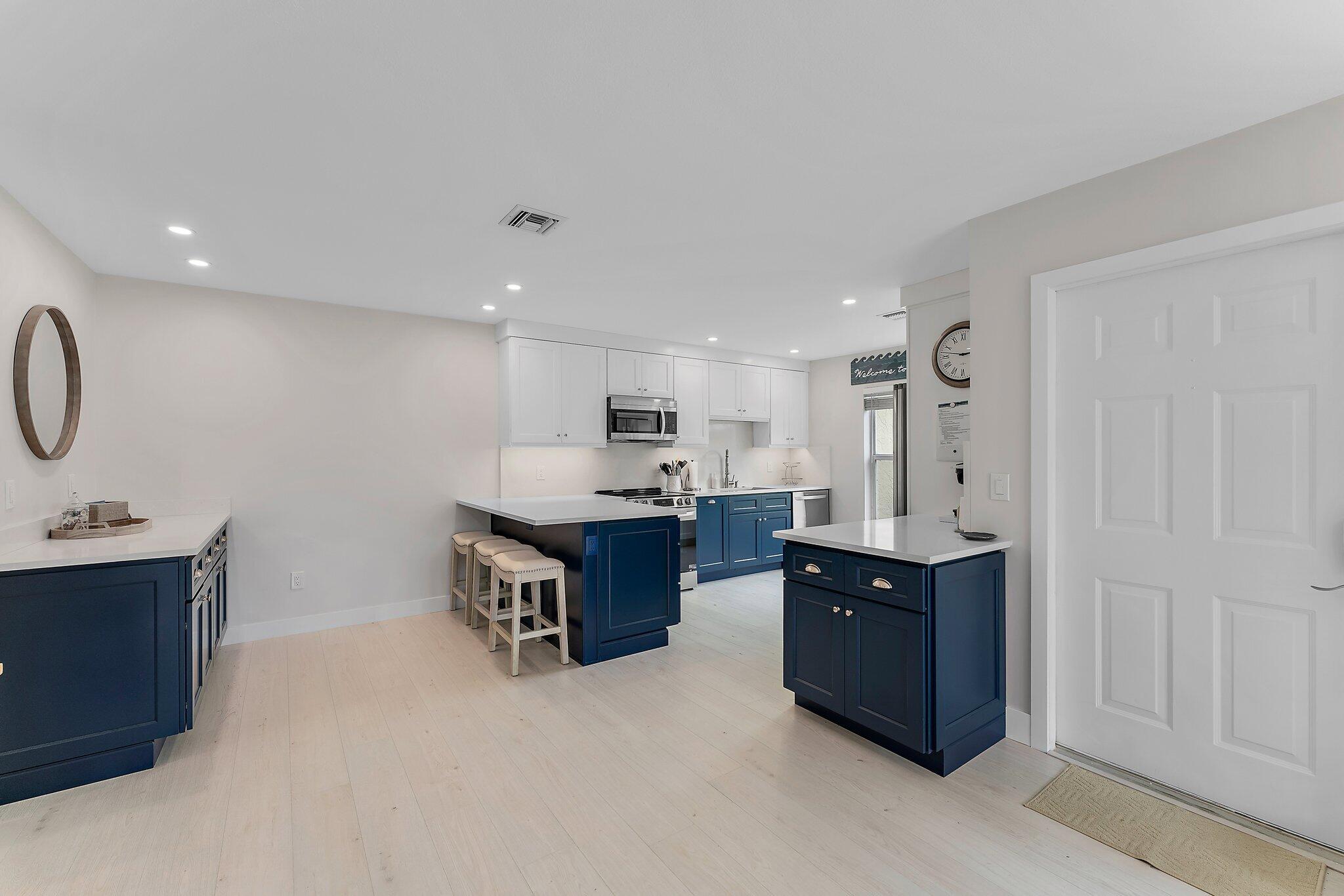 717 Highway 1, Unit 804 Jupiter, FL 33477 - Photo 6 of 45 Overview of kitchen