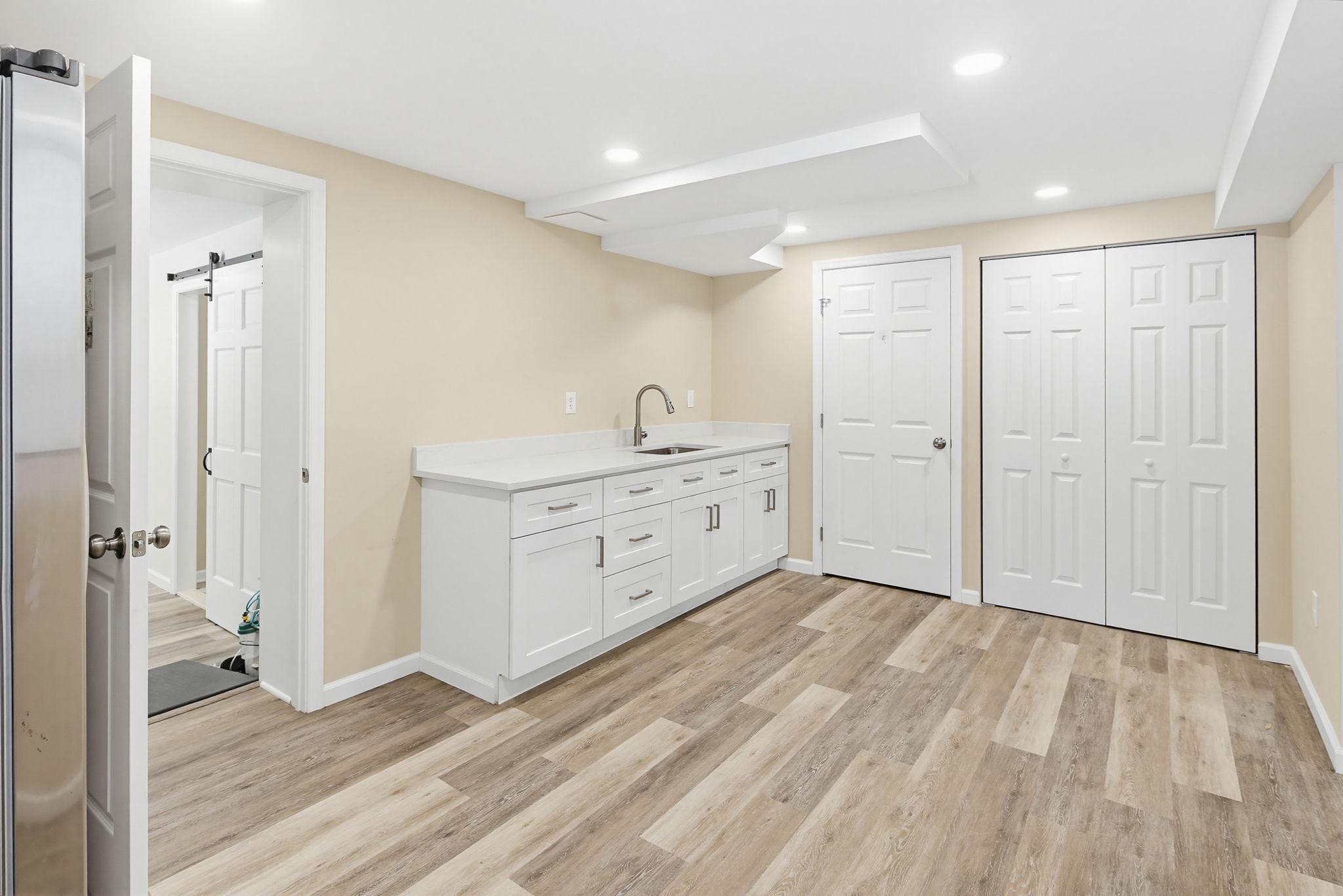 119 Schoolhouse Road Sykesville, MD 21784 - Photo 29 of 51 Lower level kitchen area