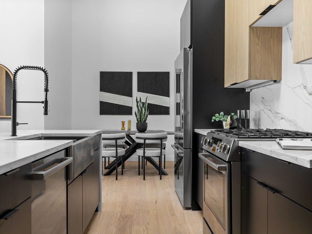 22 High Street, Unit PH13 Boston, MA 02122 - Photo 4 of 16