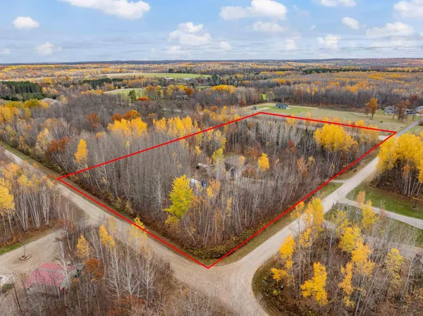 $559,900 | 21564 Sugarbush Lane, Cohasset, MN 55721