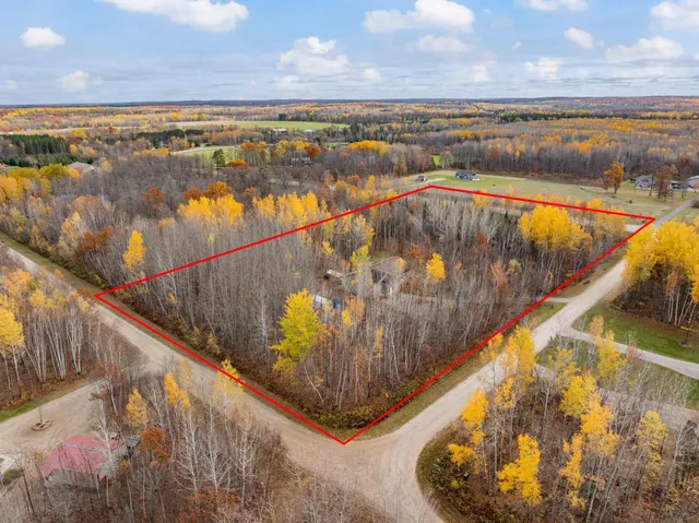 $559,900 | 21564 Sugarbush Lane, Cohasset, MN 55721