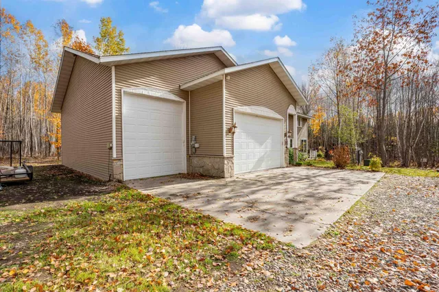 $559,900 | 21564 Sugarbush Lane, Cohasset, MN 55721