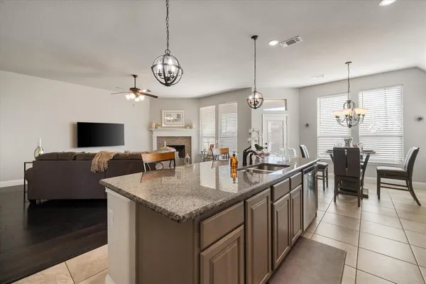 $345,000 | 118 Basswood Drive, Red Oak, TX 75154