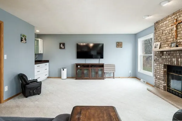 $549,900 | 12192 Carberry Lane, Roscoe, IL 61073