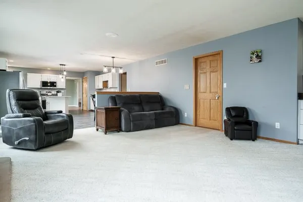 $549,900 | 12192 Carberry Lane, Roscoe, IL 61073
