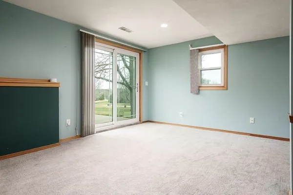 $549,900 | 12192 Carberry Lane, Roscoe, IL 61073