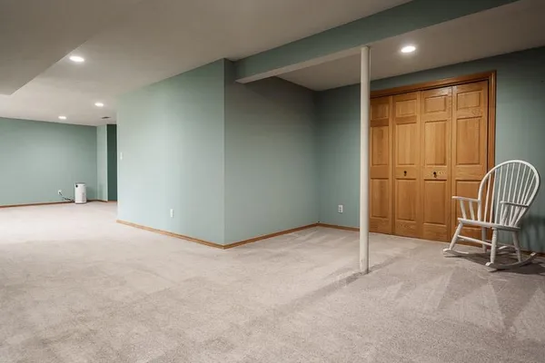$549,900 | 12192 Carberry Lane, Roscoe, IL 61073