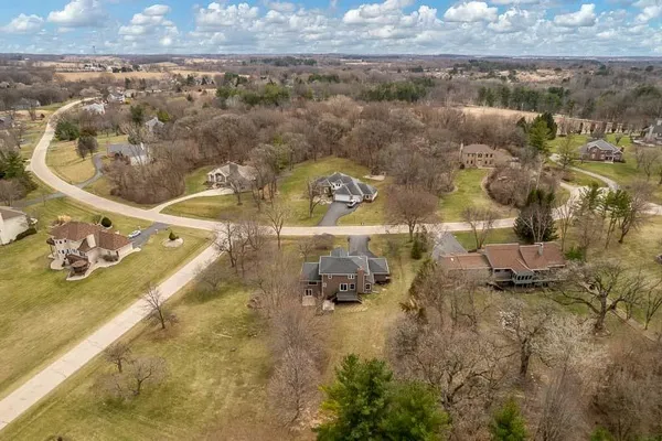 $549,900 | 12192 Carberry Lane, Roscoe, IL 61073