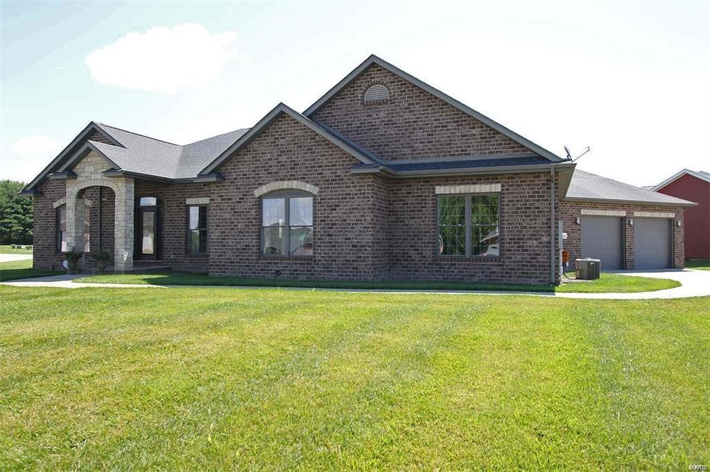 506 North R And R Okawville, IL 62271 - Photo 3 of 33