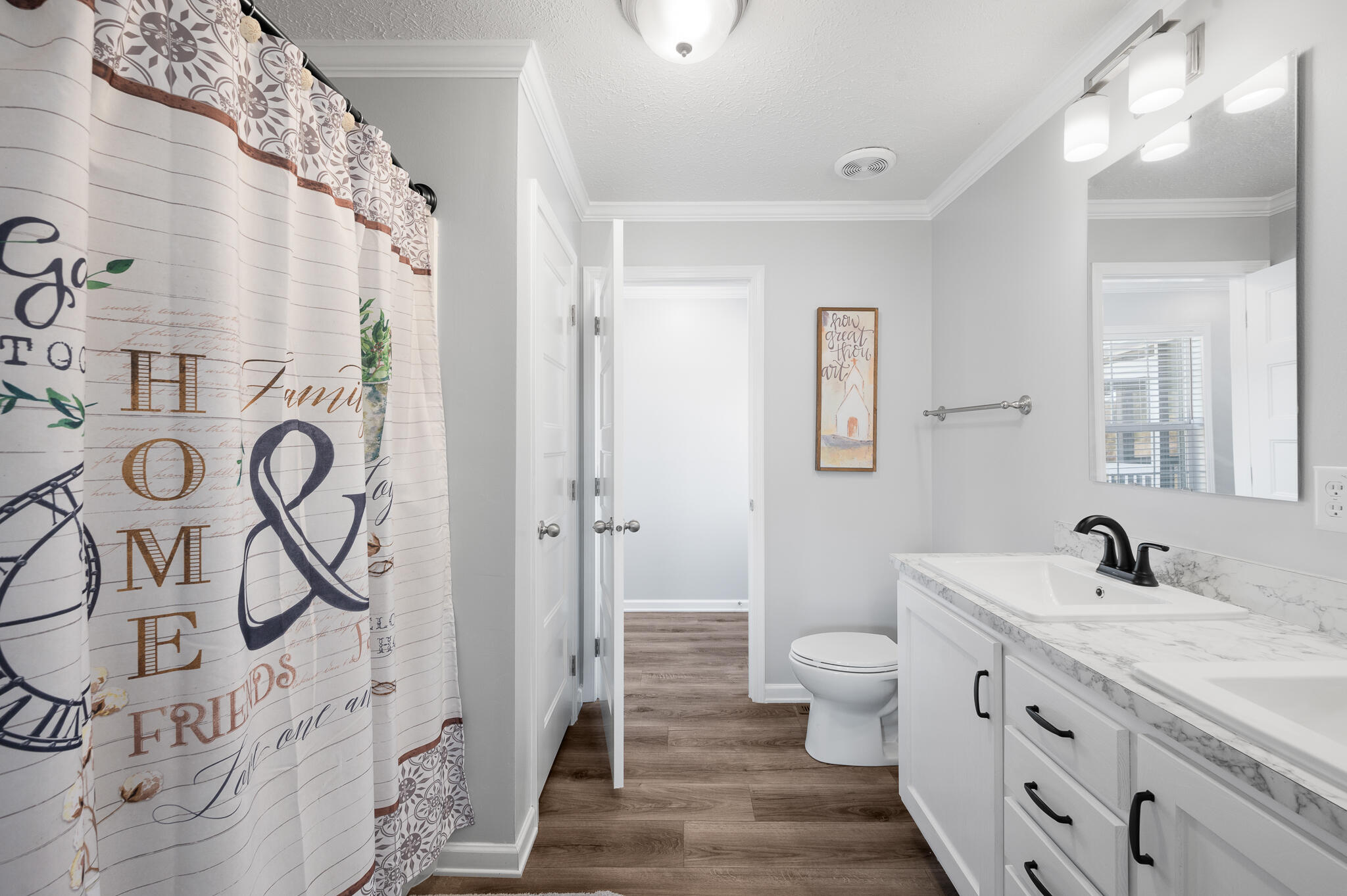 356 Westbury Road Bowman, SC 29018 - Photo 20 of 40 Handicap accessible shower