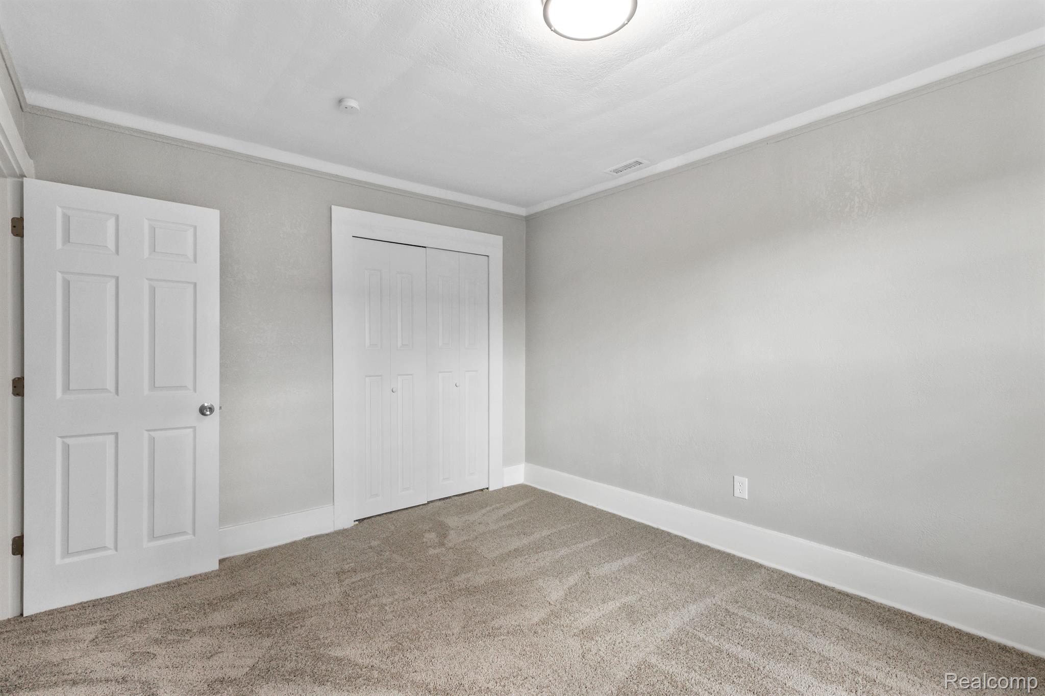 1170 Atkinson Street Detroit, MI 48202 - Photo 27 of 42 Second Floor Bedroom