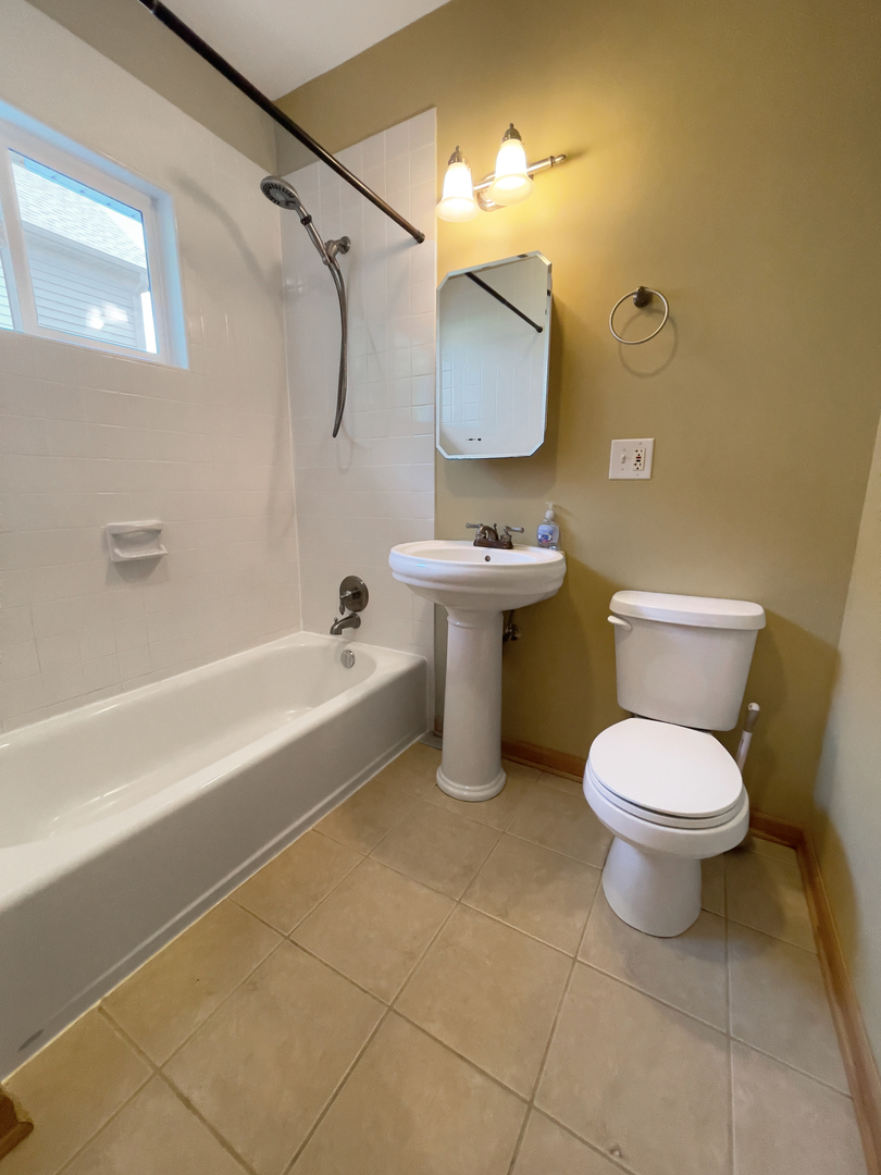 N510 Pleasant Hill Road Wheaton, IL 60187 - Photo 23 of 28
