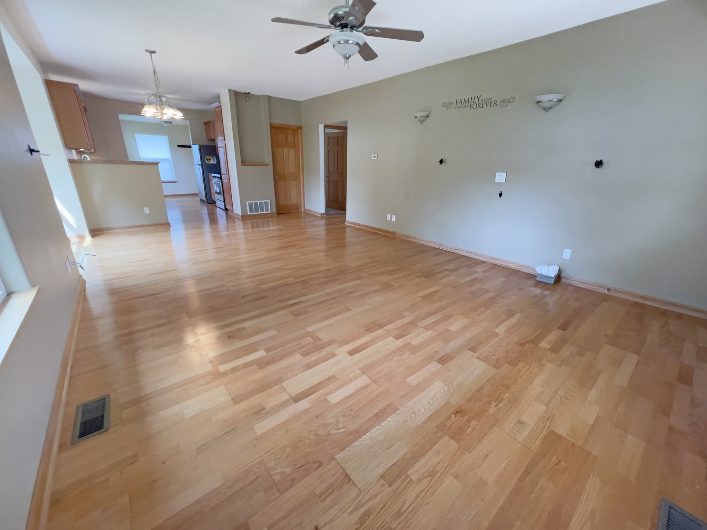 N510 Pleasant Hill Road Wheaton, IL 60187 - Photo 3 of 28
