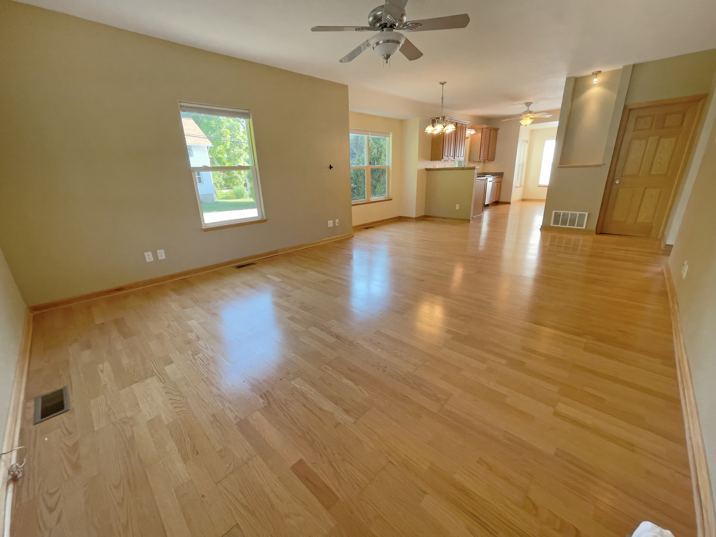 N510 Pleasant Hill Road Wheaton, IL 60187 - Photo 4 of 28