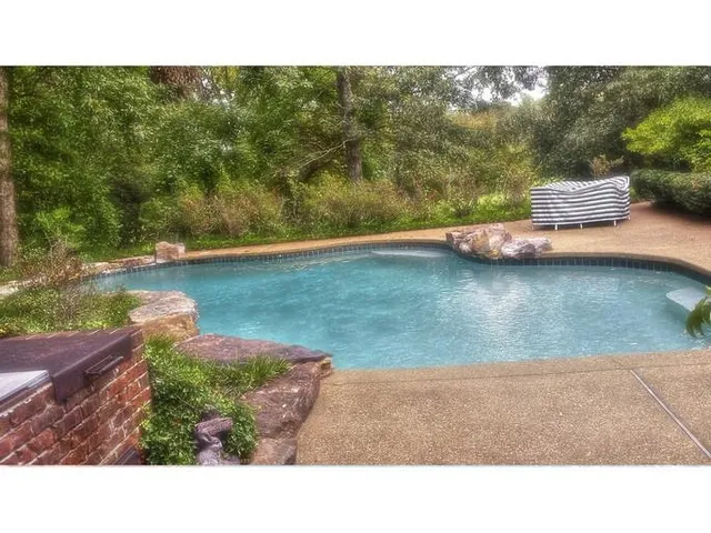 $550,000 | 310 Woods Cemetery Road, Hickory Valley, TN 38042