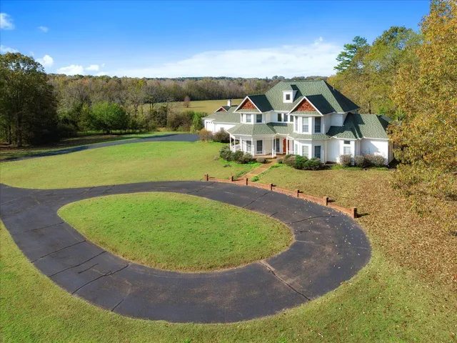 $550,000 | 310 Woods Cemetery Road, Hickory Valley, TN 38042
