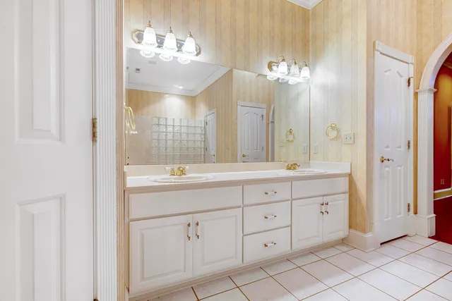 $550,000 | 310 Woods Cemetery Road, Hickory Valley, TN 38042