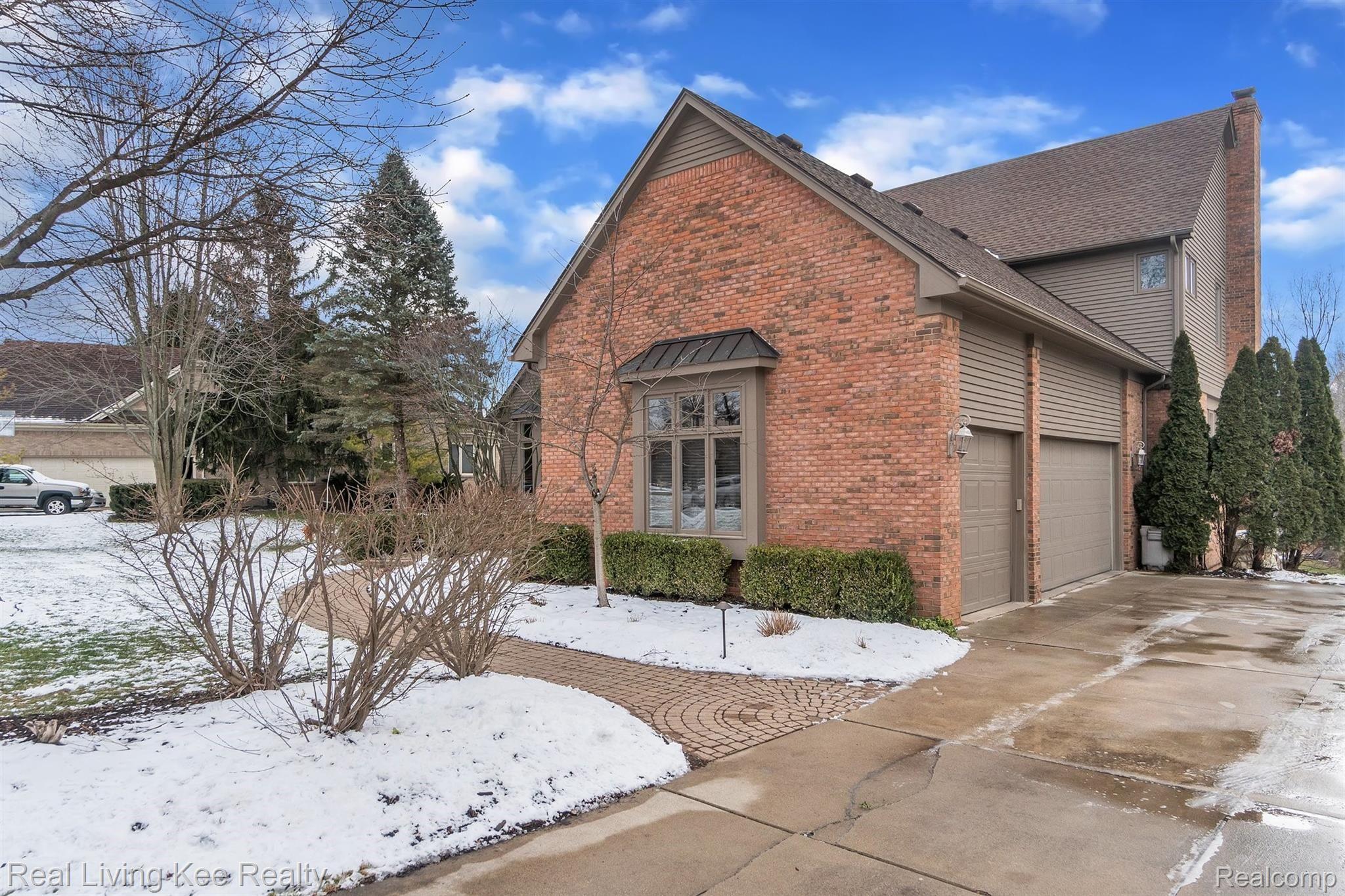 4061 Jacquelynn Court Rochester, MI 48306 - Photo 4 of 49 04-4061 Jacquelynn Ct-4.jpg