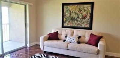 a view of a livingroom with furniture