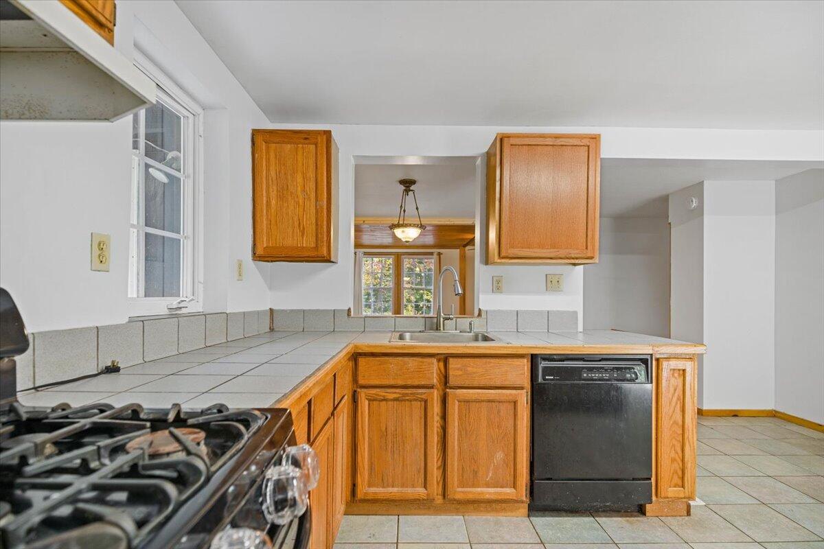 401 Auburn Road Peru, ME 04290 - Photo 21 of 40 31-401 Auburn Rd_Peru_ME-17