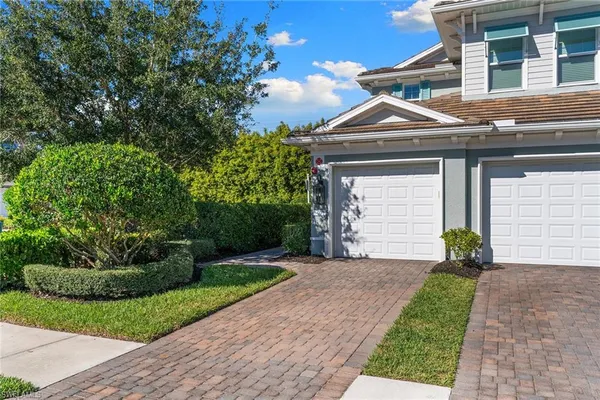$2,500 | 2343 Sheen Lane, Unit 401, Naples, FL 34120