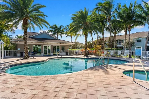 $2,500 | 2343 Sheen Lane, Unit 401, Naples, FL 34120