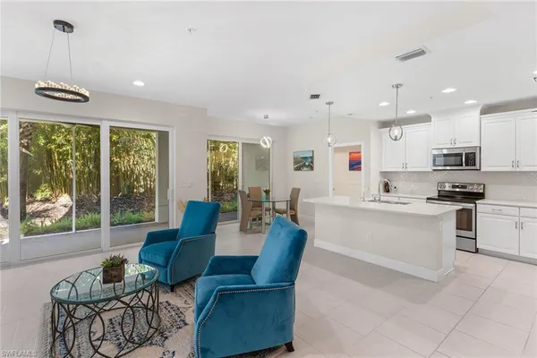 $2,500 | 2343 Sheen Lane, Unit 401, Naples, FL 34120