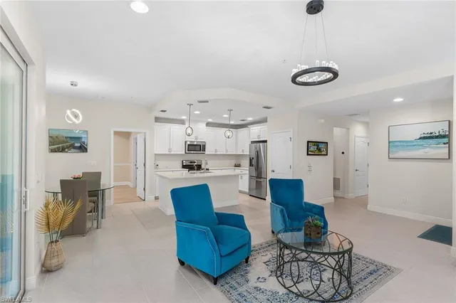 $2,500 | 2343 Sheen Lane, Unit 401, Naples, FL 34120