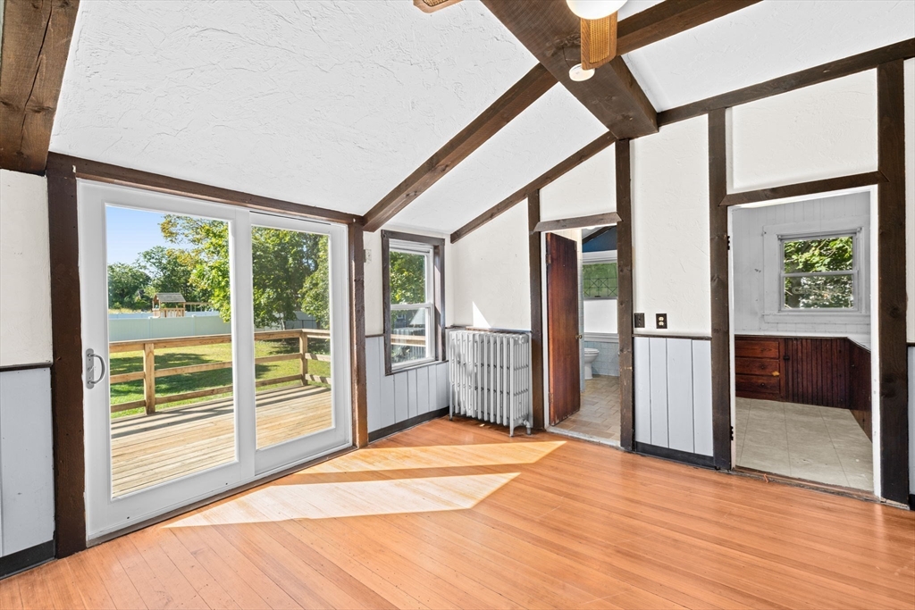 114 Hull Street Hingham, MA 02043 - Photo 5 of 27