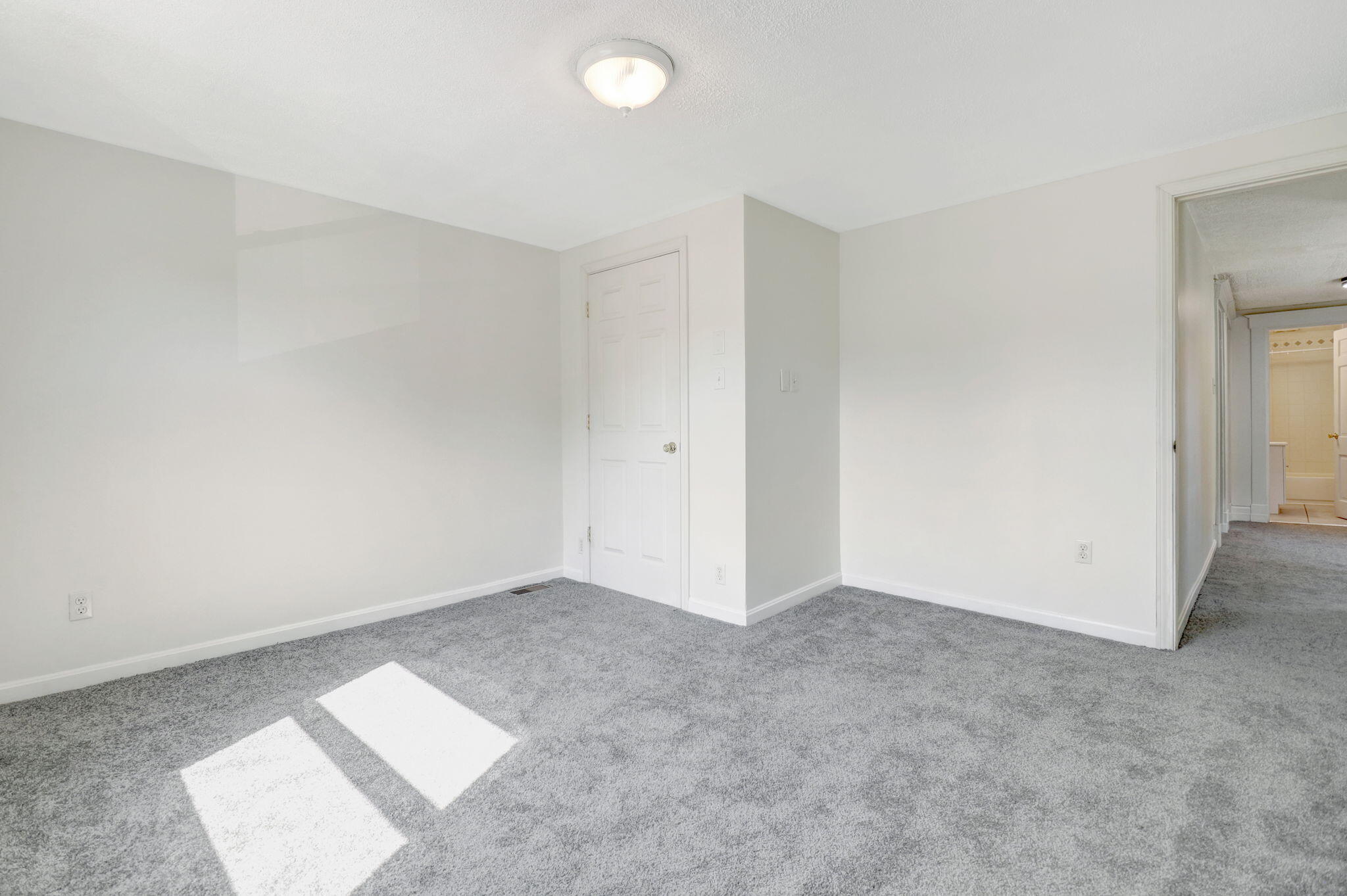 544 Oak Street Covington, KY 41016 - Photo 32 of 41 50-web-or-mls-IMG_1859